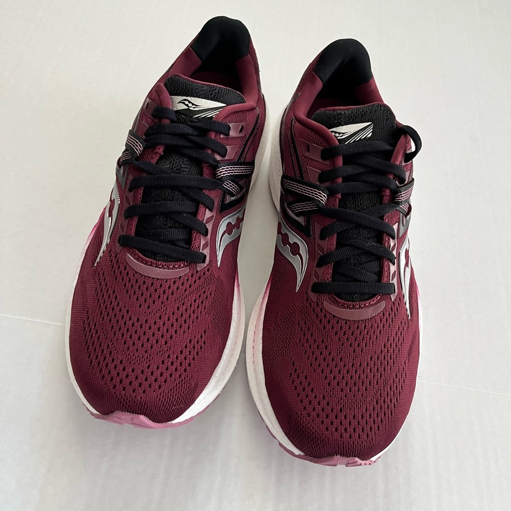 Saucony Red and Black Athletic Shoes with Breathable Mesh